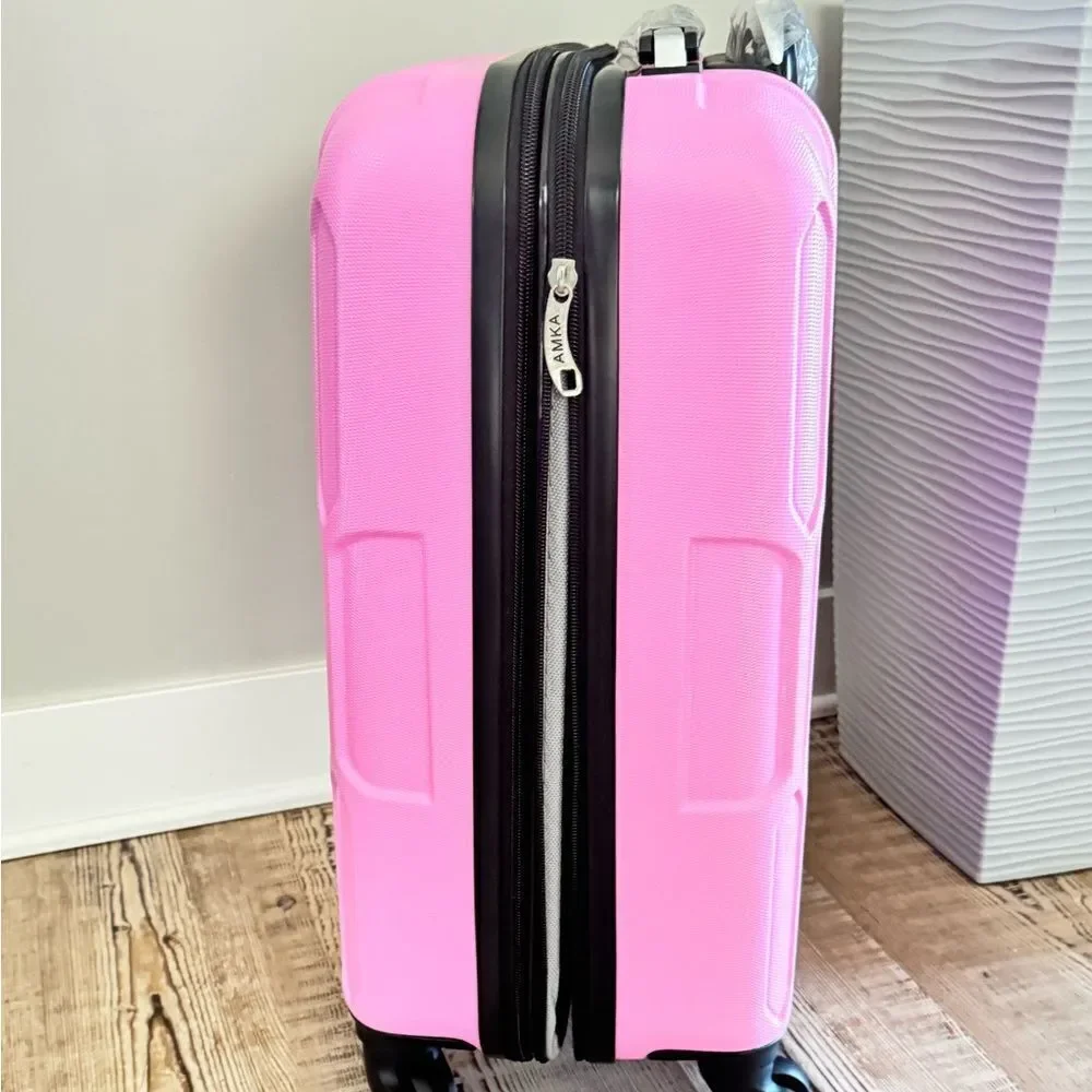 AMKA Honeycomb 20 in. Carry-On Expandable Spinner Suitcase luggage pink